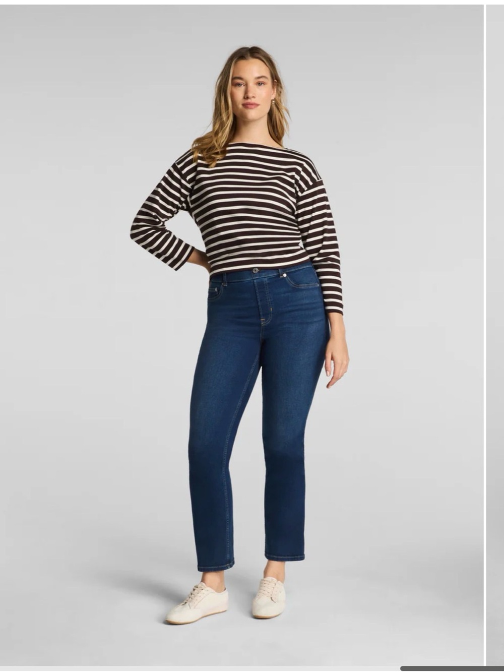 SPANX size 18 NWT “fitsense” Lycra, Kick Flare Dark Blue Jeans